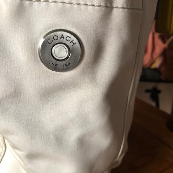 Coach Tote Bag - Picture 2 of 9